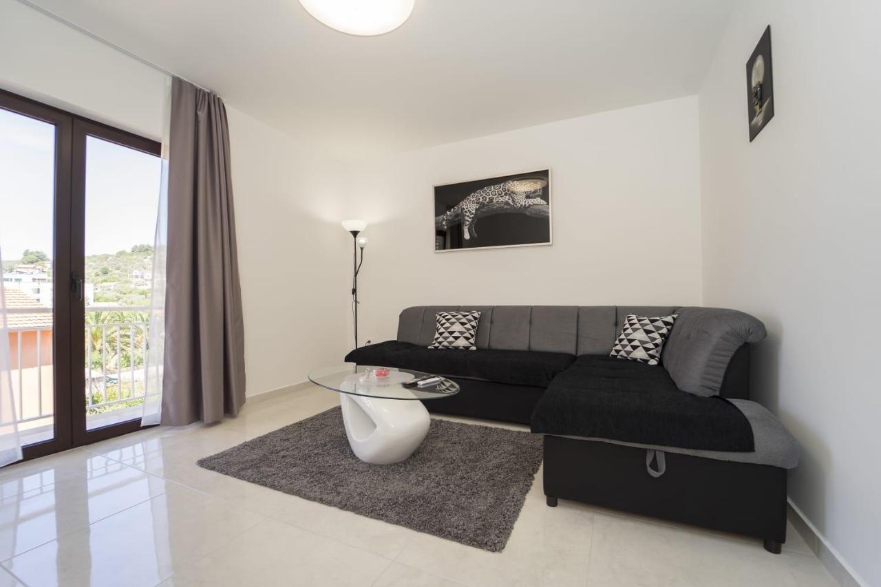 Apartman Tessa Vela Luka Exterior foto