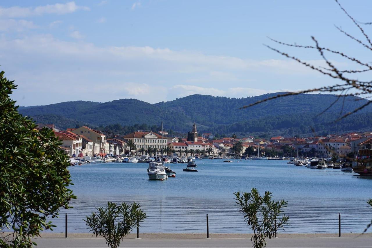 Apartman Tessa Vela Luka Exterior foto