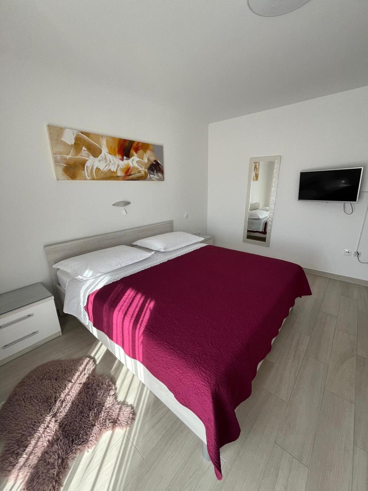 Apartman Tessa Vela Luka Exterior foto